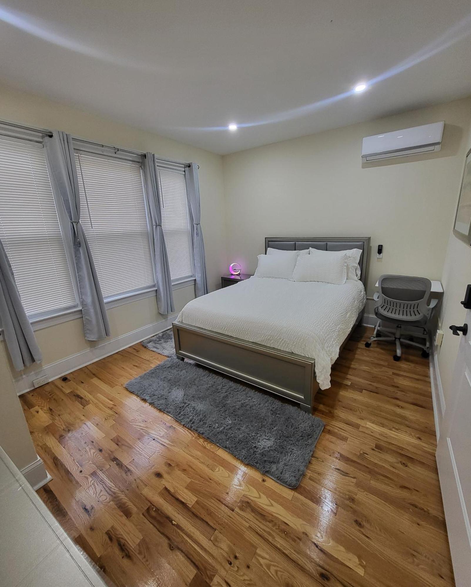Ooohlala! 2 Beds And 2 Full Baths W/Free Parking Διαμέρισμα Νιούαρκ Εξωτερικό φωτογραφία